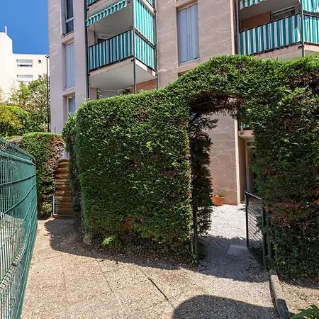 Familial Avec Jardin Ensoleille Dans La Cite Des Potiers Apartment *